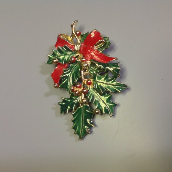 Gerry Jewelry Christmas Brooch Green Bough of Holly + Red Ribbon Bow - Picture 5 of 13